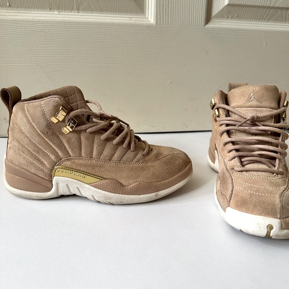 Women’s Tan 12
